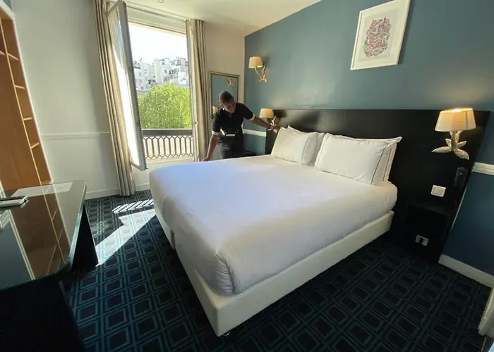 Etoile Trocadéro Hotel