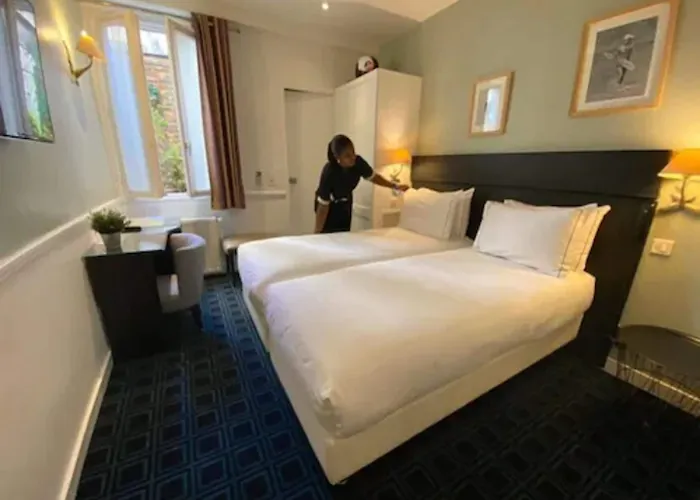 Hotel Etoile Trocadéro Parigi