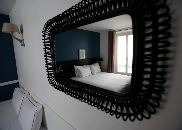 Etoile Trocadéro Hotel