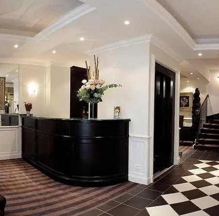 Hotel Etoile Trocadero 3*