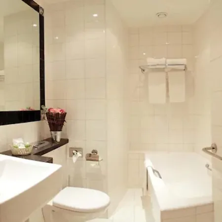 Etoile Trocadero Hotel 3*
