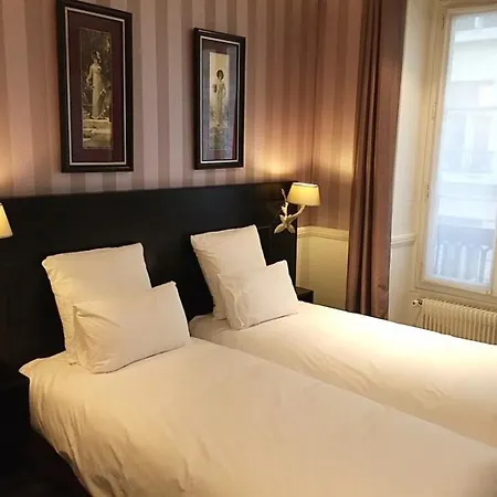 Hotel Etoile Trocadero 3*