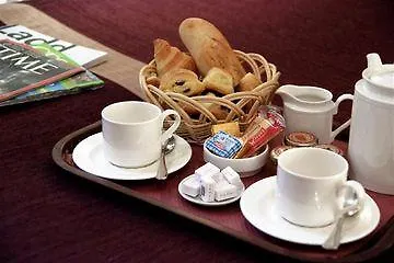 Etoile Trocadero Hotel