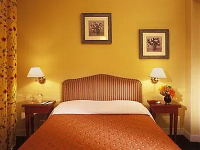 Etoile Trocadero 3*