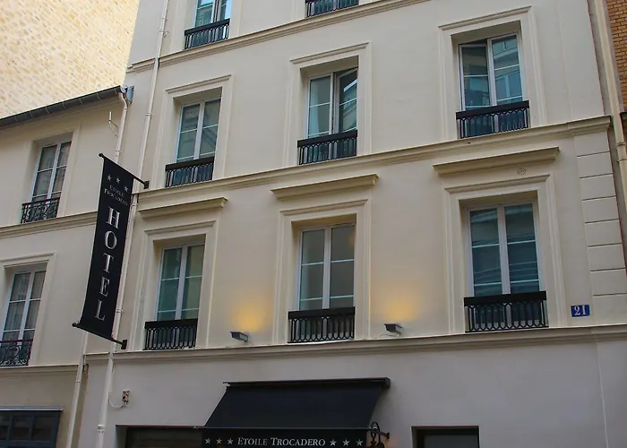 Etoile Trocadéro Hotel 3*