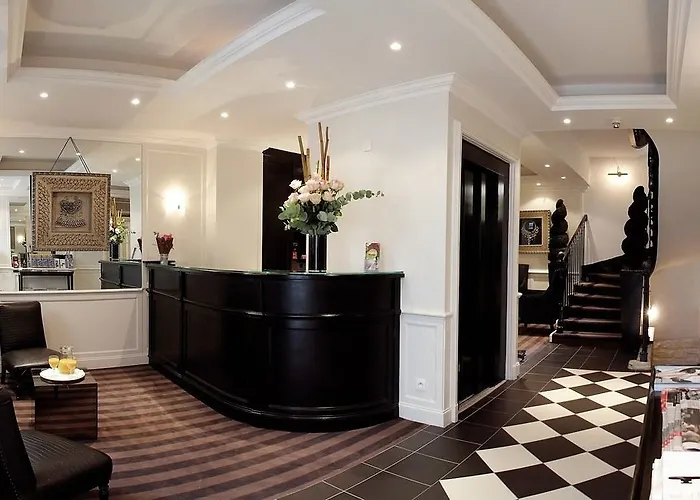 Hotel Etoile Trocadéro 3*