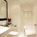 Etoile Trocadero Szálloda 3*
